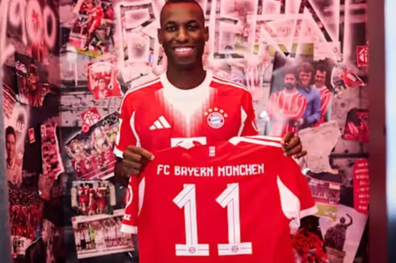 نيكولاس جاكسون بقميص بايرن ميونخ